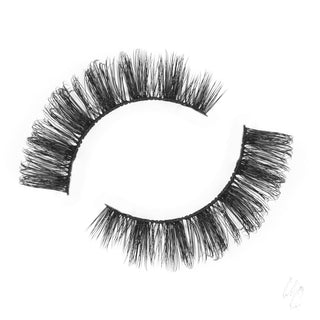 RUSSIAN VOLUME 4 REAL STRIP UNICORN LASHES - Unicorn Cosmetics